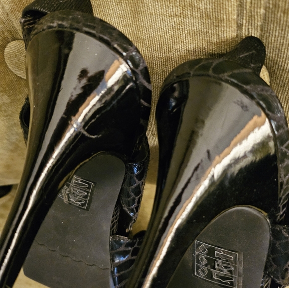 Moda Stilleto Black faux Snakeskin size 9 - Picture 6 of 7